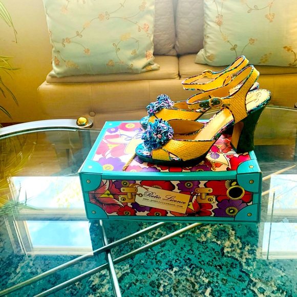 ✨ Antrhopologie✨ Raffia Chunky Sandals W/Corked Heels & Floral Accent - Picture 5 of 16